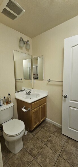 Building Photo - 2568 Heron Ct