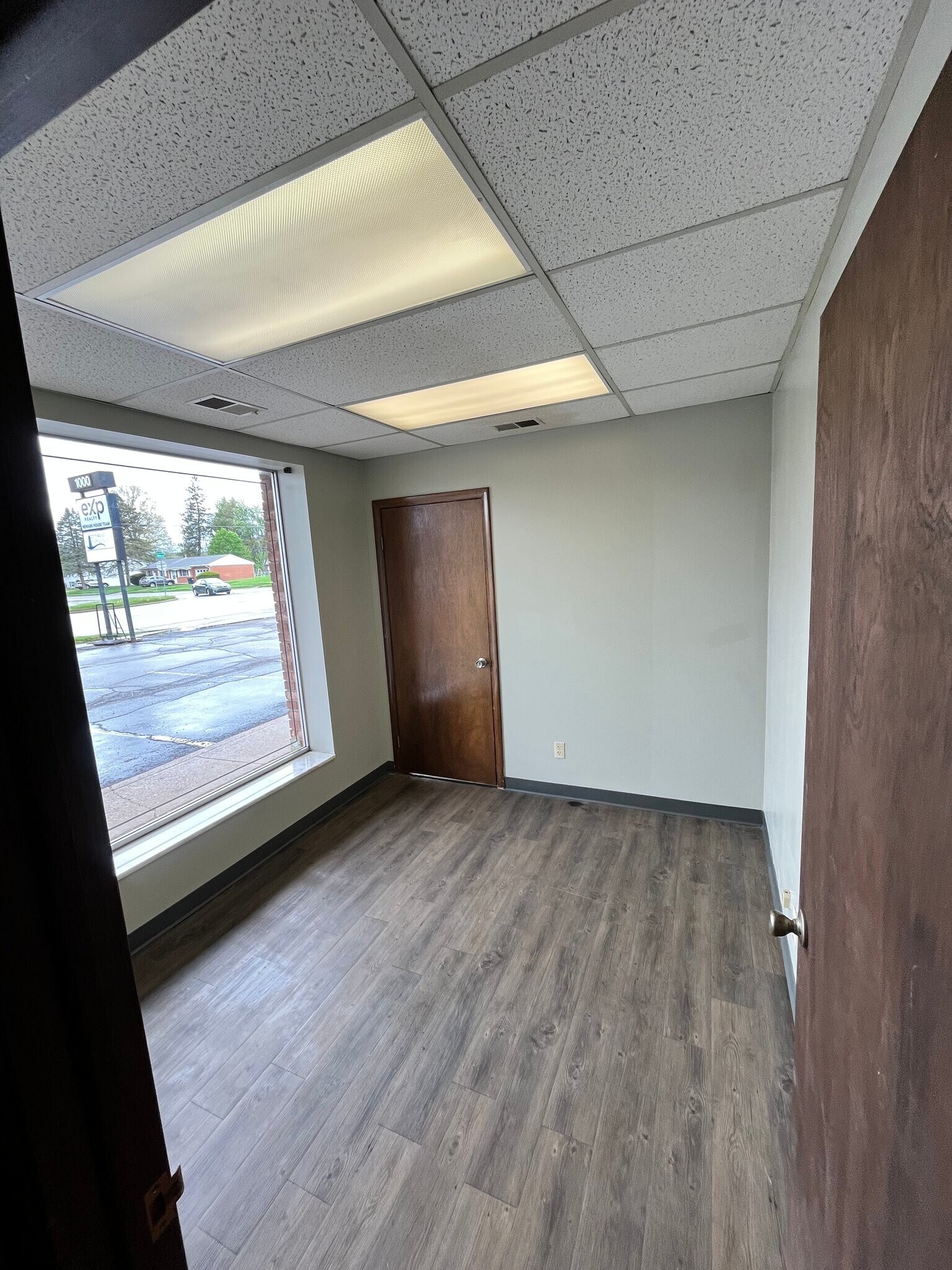 Building Photo - 1000 N 21st St