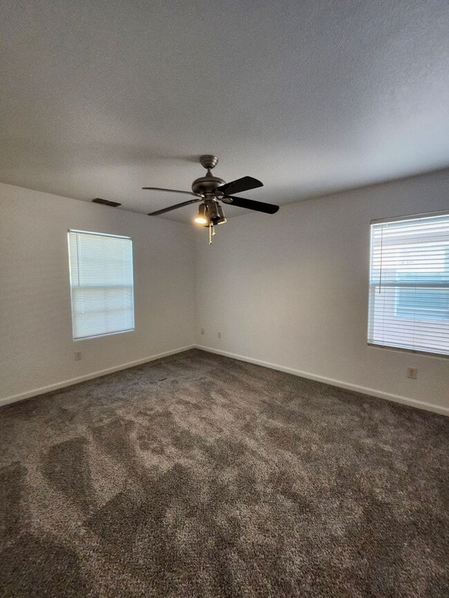 Building Photo - *MOVE IN SPECIAL - 2 WEEKS FREE!!* Beautiful Yuba City Home