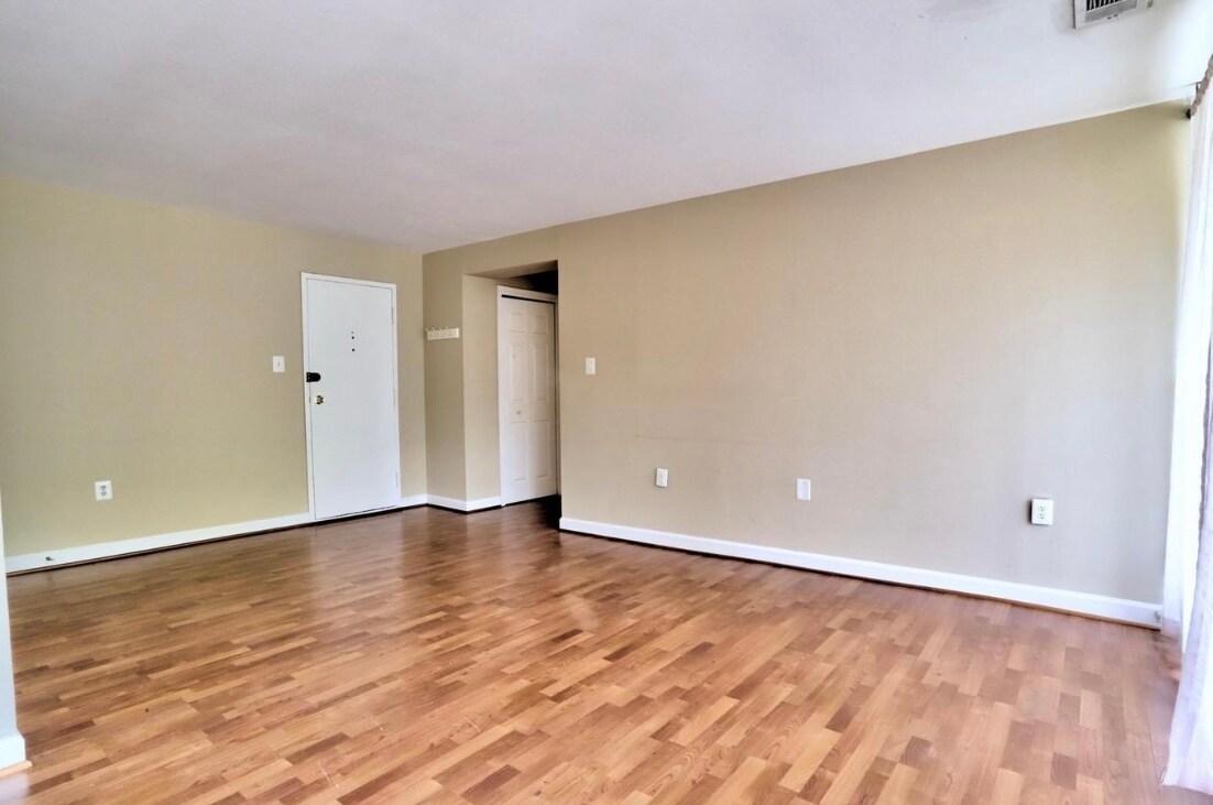 Building Photo - 4360 Ivymount Ct