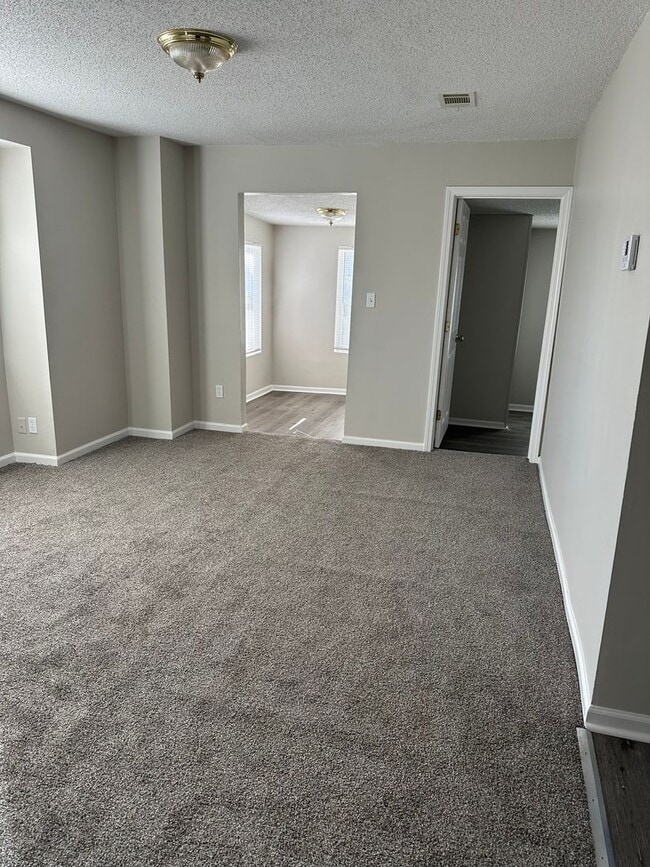 Building Photo - Cozy 2 bedroom for rent!