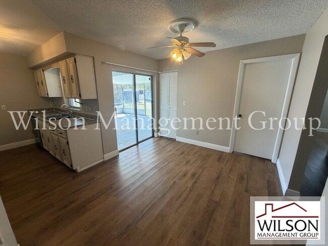 Building Photo - 1016 Malaga St