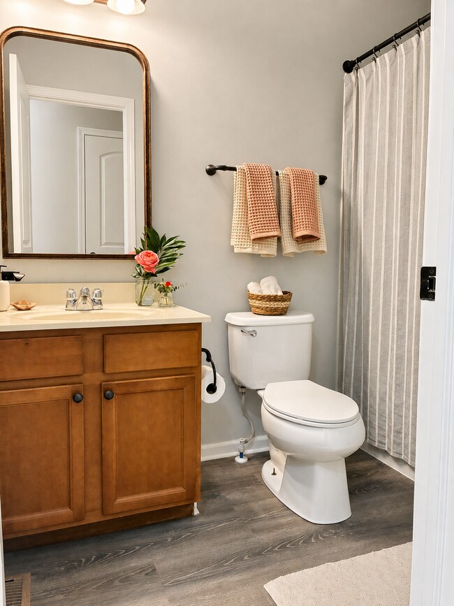 Building Photo - 512 Devon Croft
