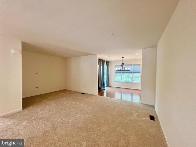 Building Photo - 11620 Amaralles Dr