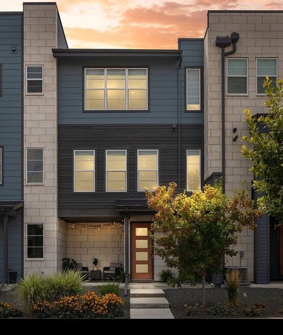 Building Photo - 1465 W 68th Ave