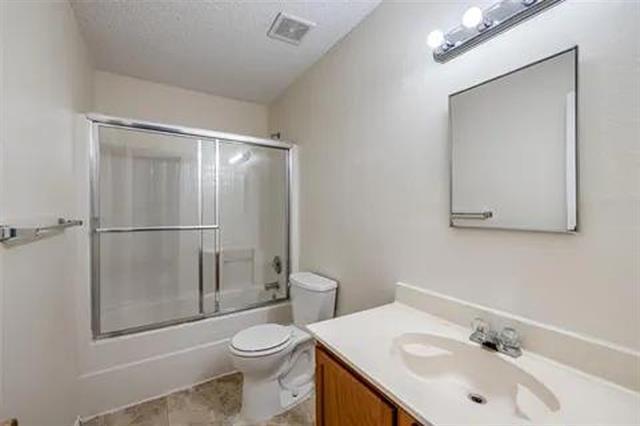 Building Photo - 933 Medina Dr