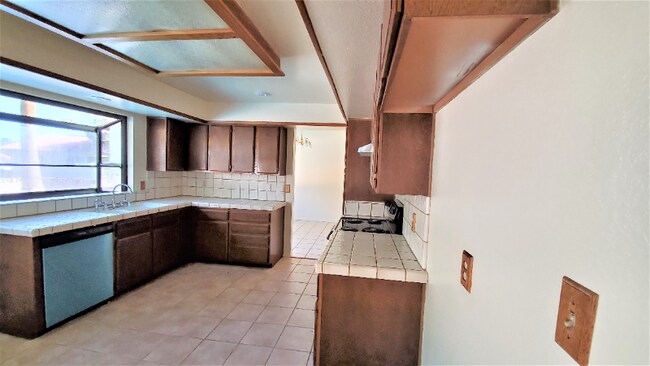 Building Photo - 7450 Trudy Ln