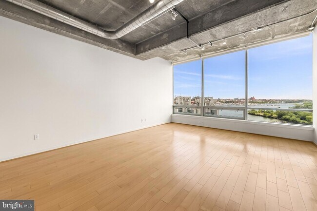 Building Photo - 1200 Steuart St