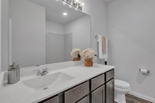 Building Photo - Beautifully maintained 2-story home in the desirable Camillo Lakes community, offering 3 bedrooms...