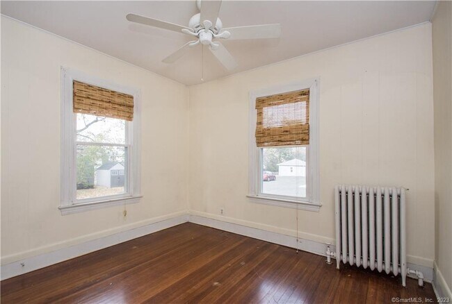 Building Photo - 77 Maplewood Ave