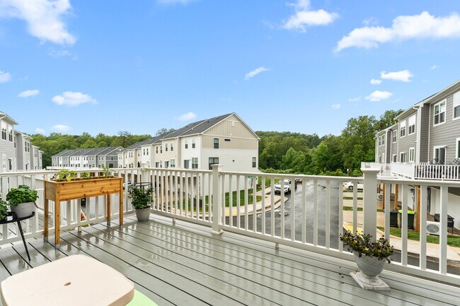 Building Photo - 3042 Horizon Rd