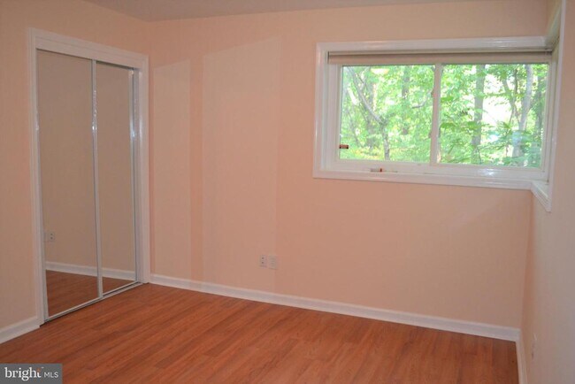 Building Photo - 3809 Whispering Ln