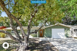 Building Photo - 7241 Fairfax Dr
