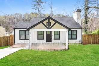 Building Photo - 2215 Lang Dr SW