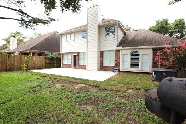 Building Photo - 21631 Live Oaks Spring Dr