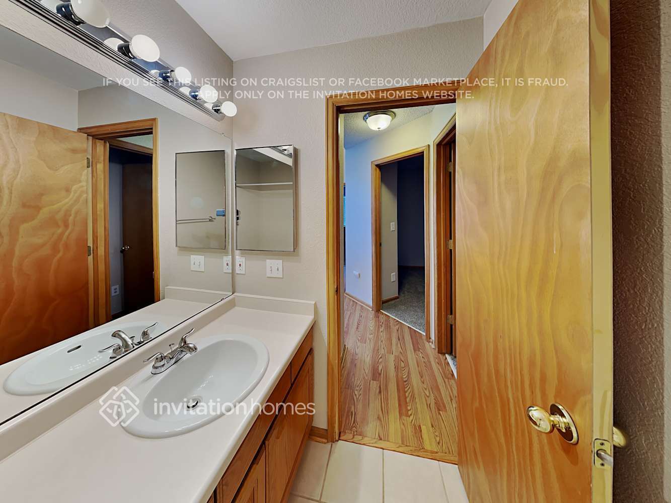 Building Photo - 8736 Greengrass Way