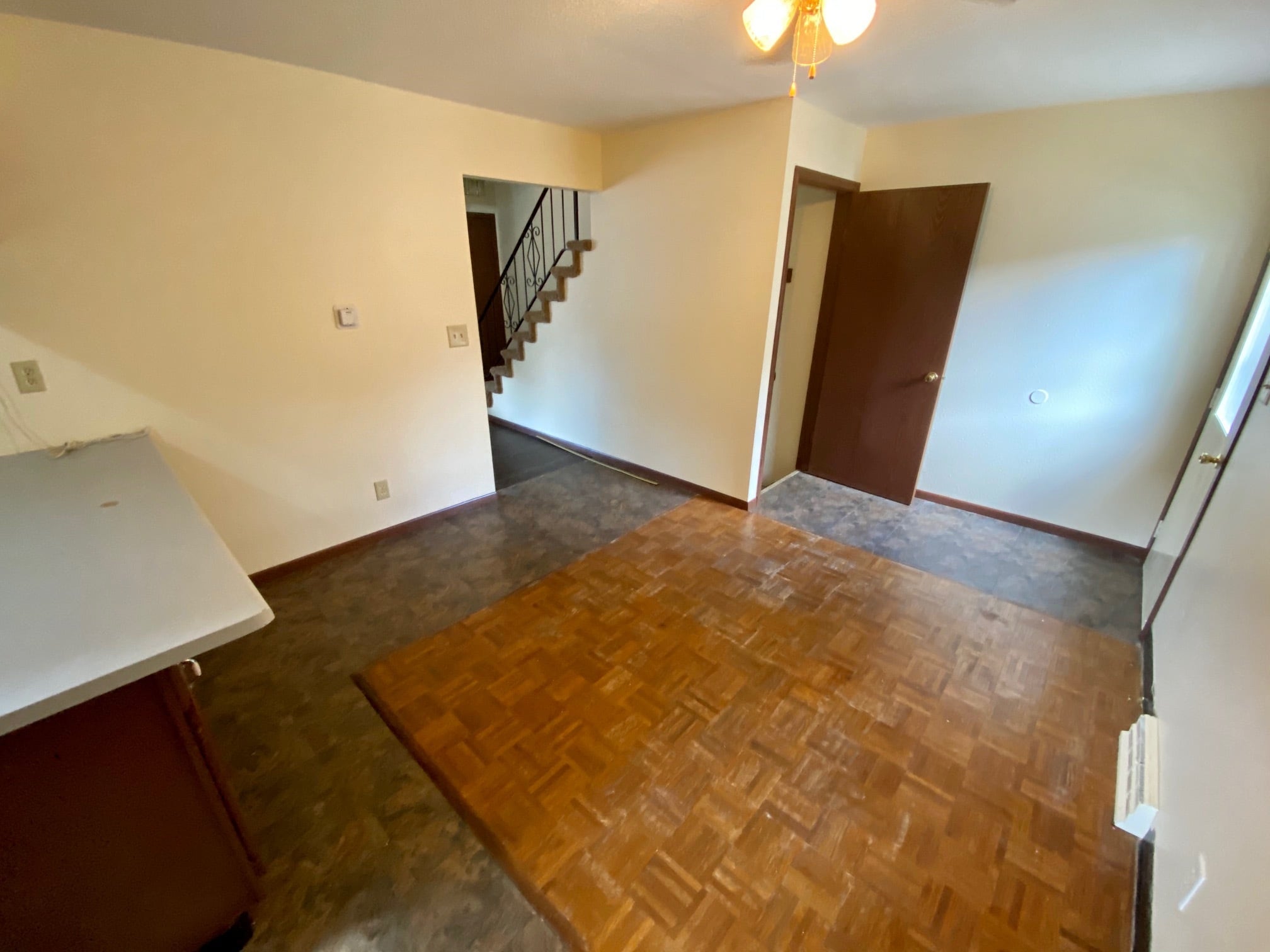 Building Photo - 3152 Losey Blvd S
