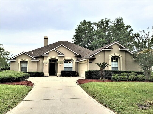 Building Photo - 587 Oakmont Dr