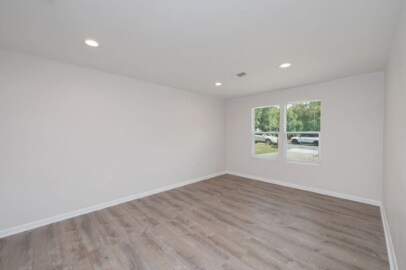 Building Photo - 126 Camellia Pl