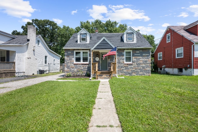 Primary Photo - 25 Vincent Ave