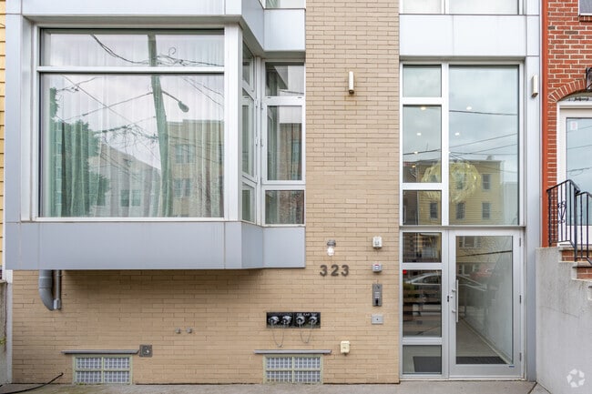 Entrance - Jacqueline