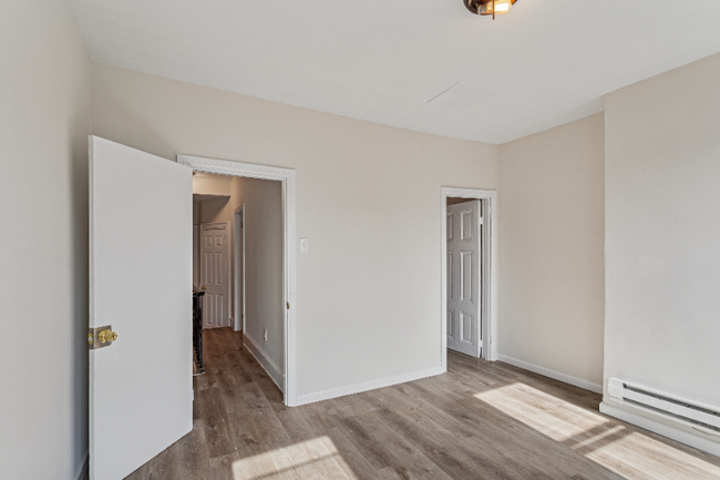 Building Photo - 2556 N Jessup St