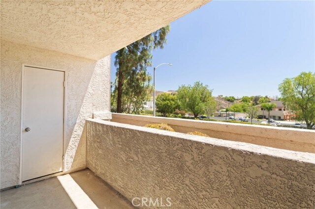 Building Photo - 1005 Vista Del Cerro Dr
