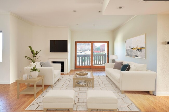 Building Photo - 832 Palm Ave