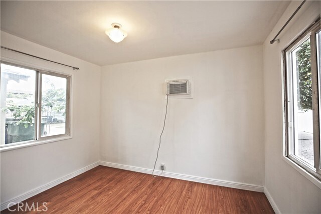 Building Photo - 1211 S 10th Ave