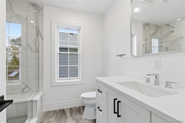 Building Photo - 42 Alice Ct