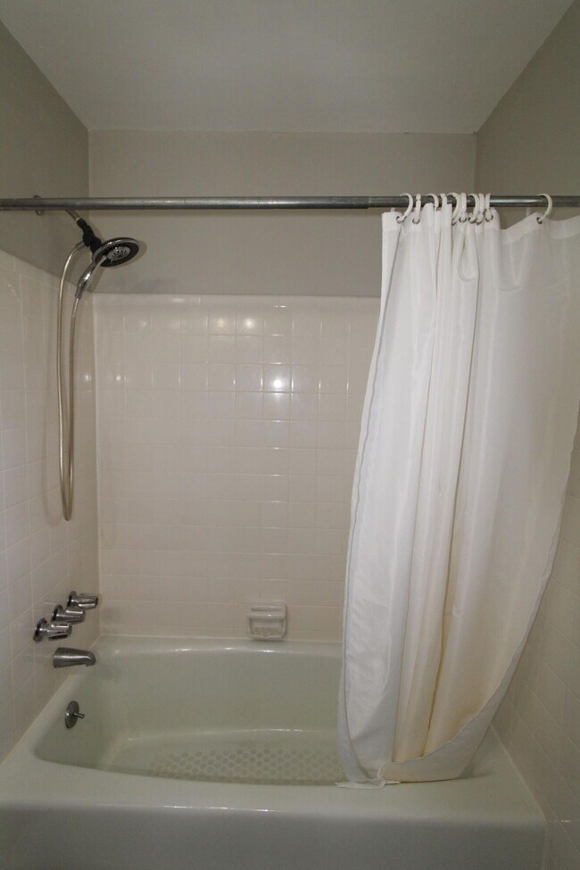 Building Photo - 50 Aubrey Cir