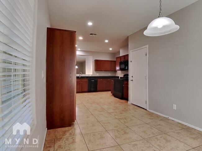 Building Photo - 98 N 193rd Ave