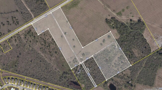 Building Photo - 7905 Tates Dr