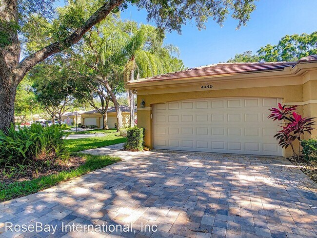 Building Photo - 4445 Oakley Greene