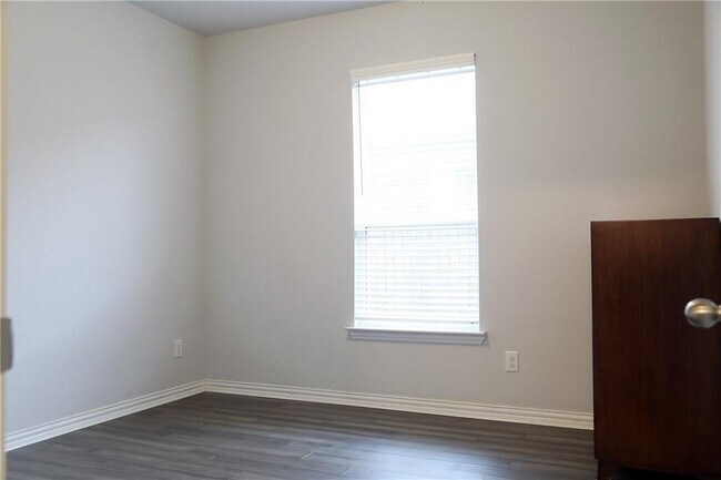 Building Photo - 436 Vista Portola Loop