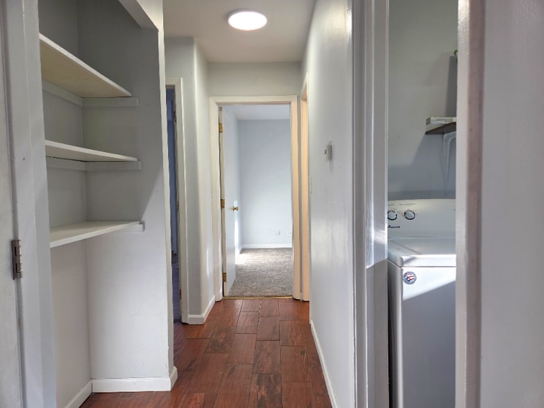 Building Photo - 331 Lawn Terrace