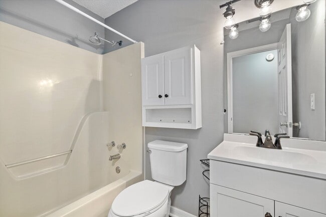 Building Photo - UPCOMING LISTING