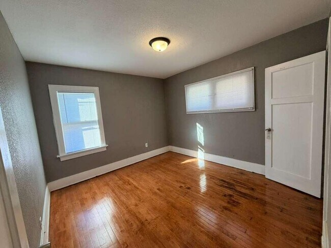 Building Photo - 2213 N 57th St