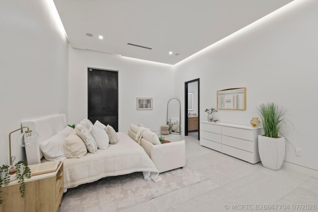 Building Photo - 6676 NW 66th Way