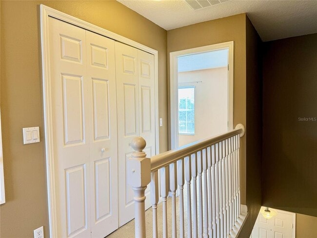 Building Photo - 16752 Cedar Crest Dr