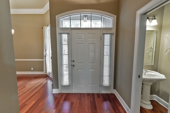 Building Photo - Home for Rent in Magnolia Estates