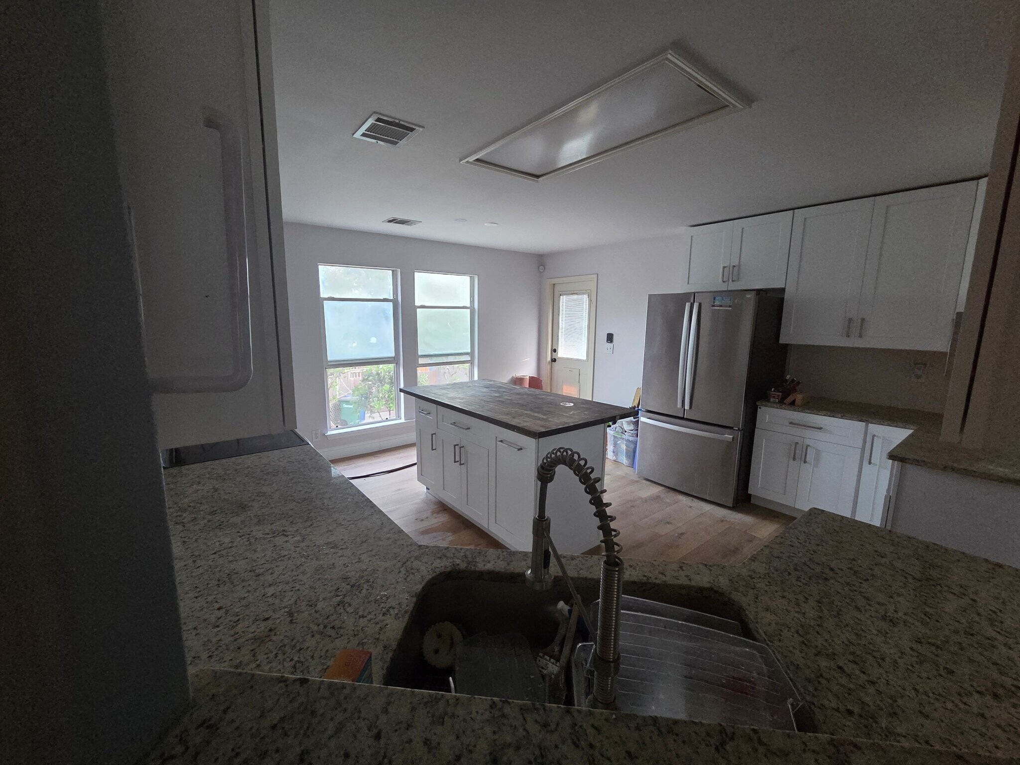 Building Photo - 8826 Fernbrook