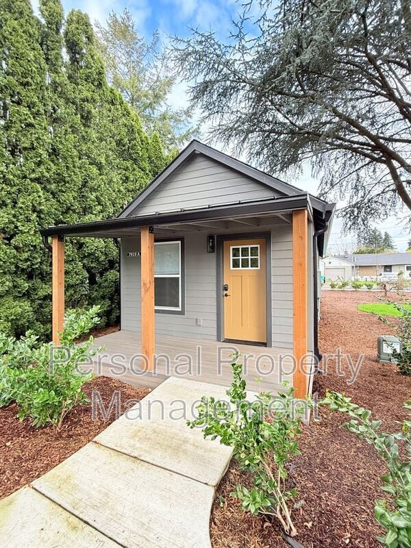 Building Photo - 7919 NE 32nd St