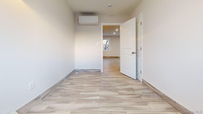 Building Photo - 24-40-40 86th St