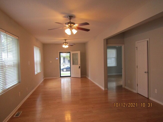 Building Photo - Lafayette