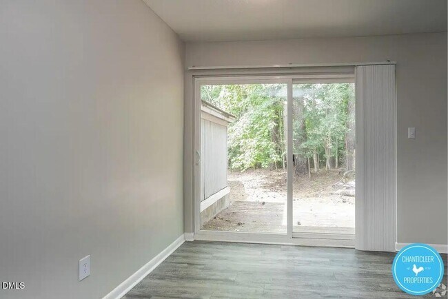 Building Photo - 120 Rectory St
