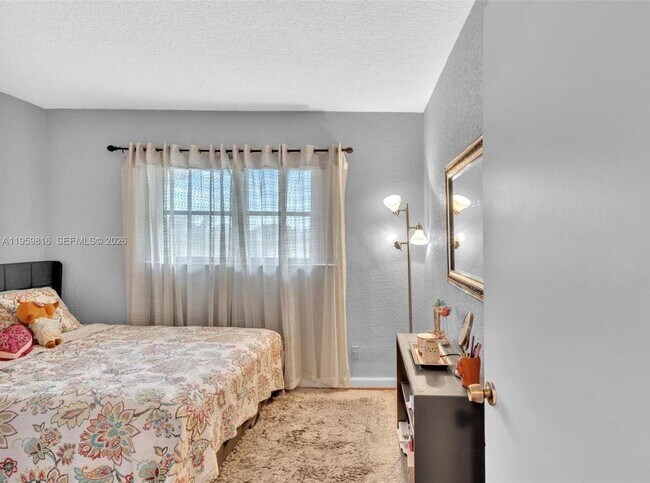 Building Photo - 4731 NW 10th Ct