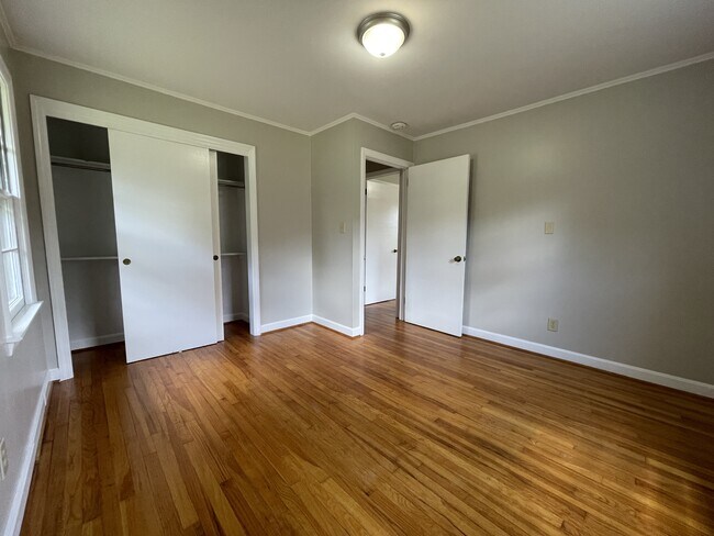 Building Photo - 27 Bethlehem Church Rd