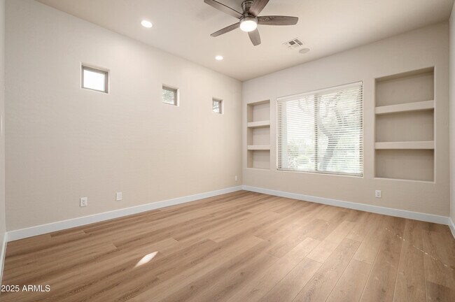 Building Photo - 20683 N 79th Way