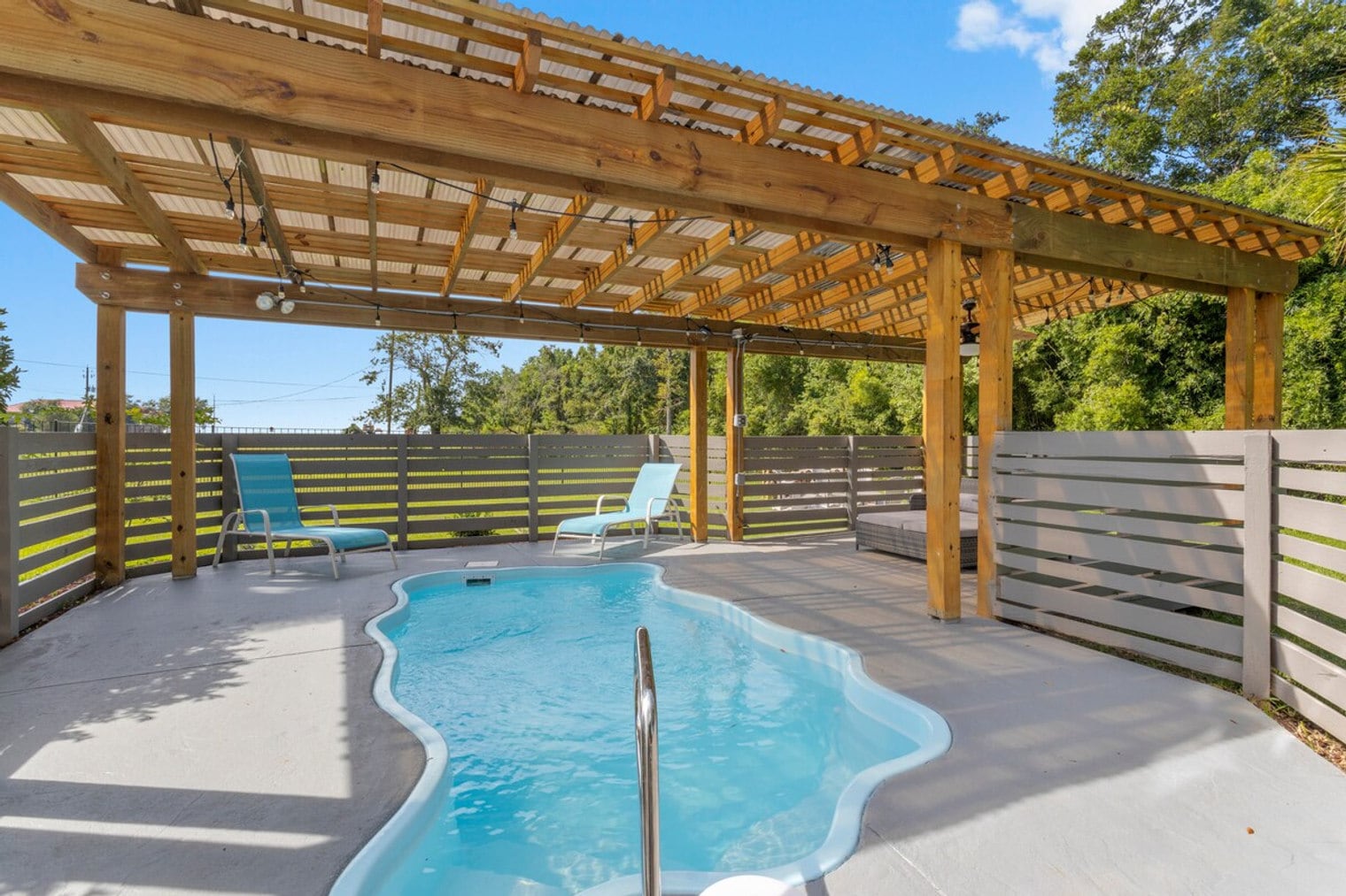 Building Photo - 139 Brady Dr